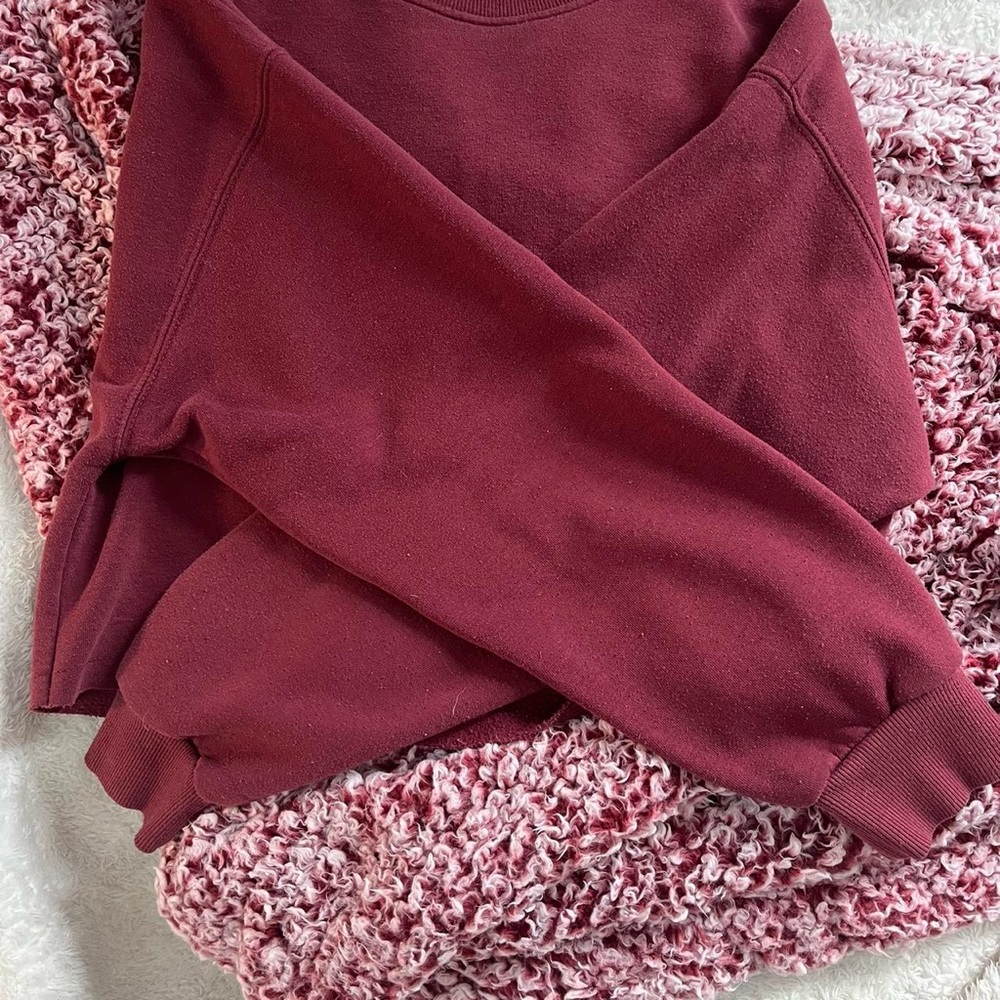 Forever 21 medium cropped sweatshirt